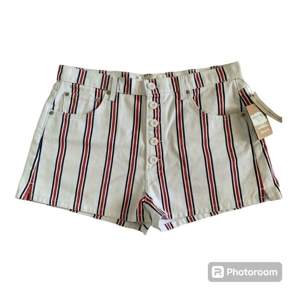Reformation Pants - NWT Reformation Charlie White Blue Red Stripes Button Shorts in Size 31